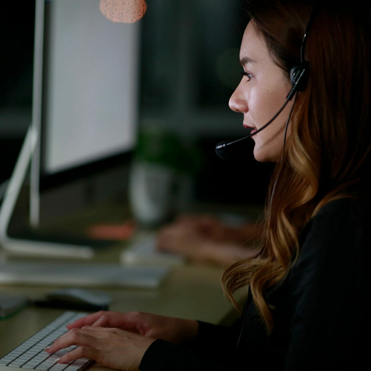 Enerim_customer_service_square-1-square-101d8df48d31013fe0f6cff5769a4a64-jyurxeh40vf1